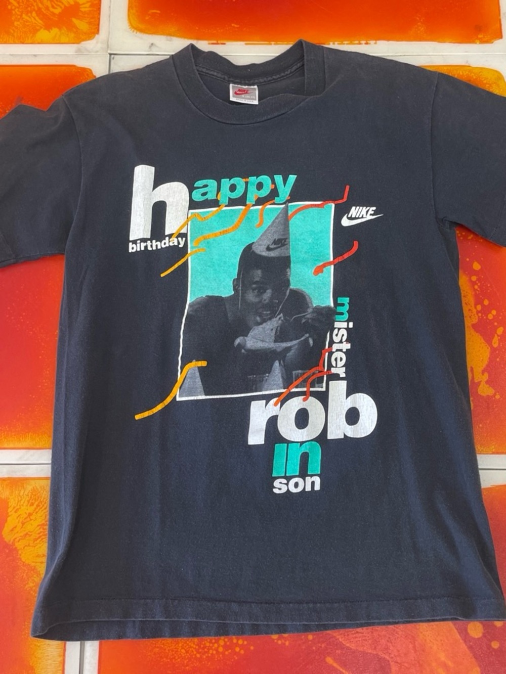 ORIGINAL 90s Nike Black Short Sleeve Graphic 'Happy Rob' Tee